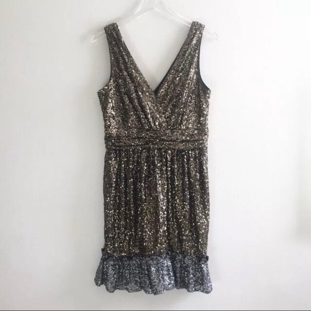 Mark & James Badgley Mischka Sequined Dress Sz 10 Gold Silver Sleeveless Ruffle